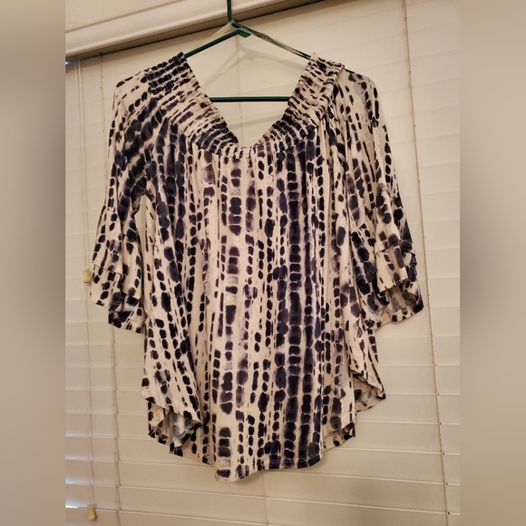 Cream Navy Blouse - L - Picture 3 of 4